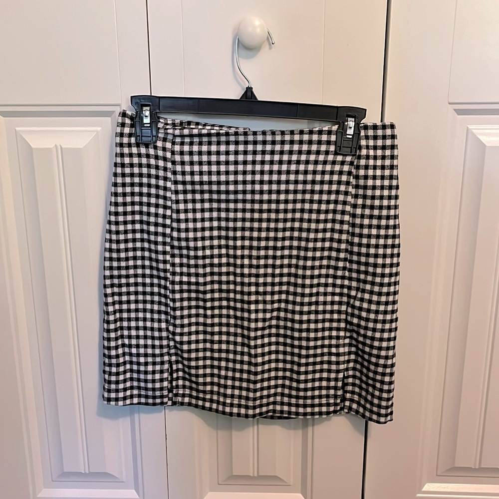 Back and White Checked Skirt